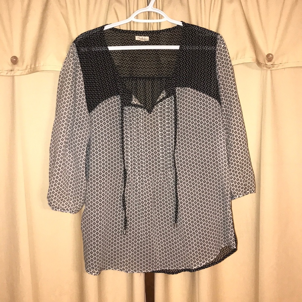 Antilia Femme black/white long sleeve tunic